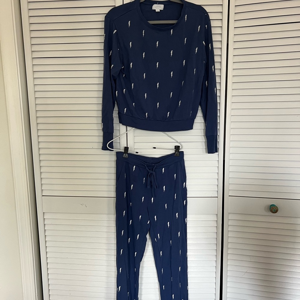 LOVE BY GAP matching set